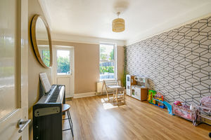 Study/play room- click for photo gallery